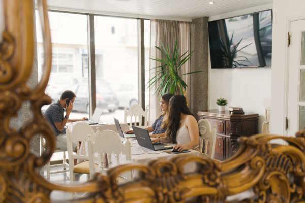 Wot Costa Da Caparica Hotel Ngoại thất bức ảnh