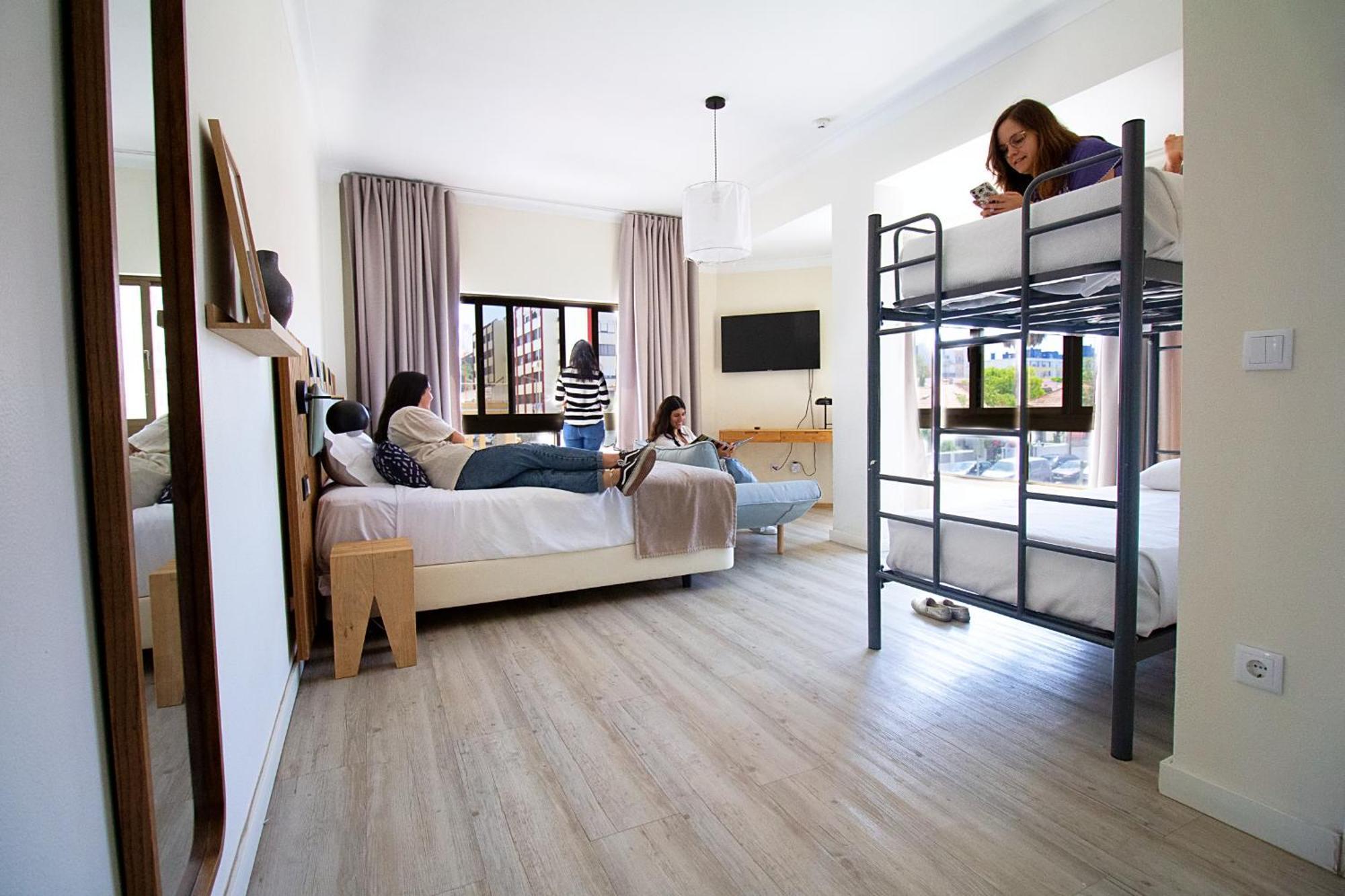 Wot Costa Da Caparica Hotel Ngoại thất bức ảnh