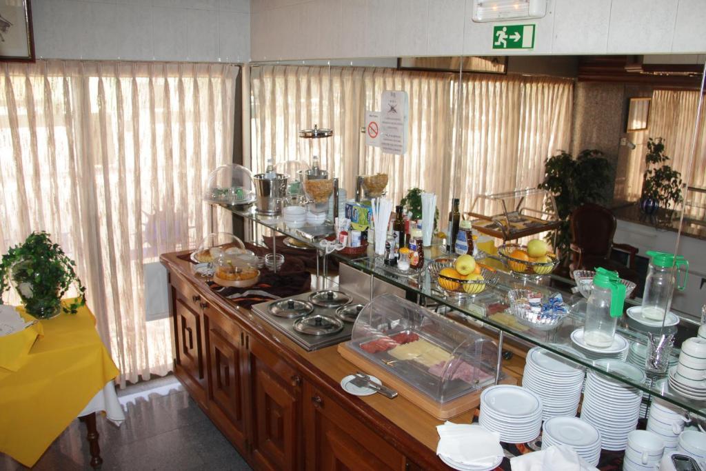 Wot Costa Da Caparica Hotel Ngoại thất bức ảnh